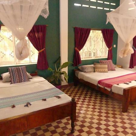 The Playground Bed & Breakfast Kampot Dış mekan fotoğraf