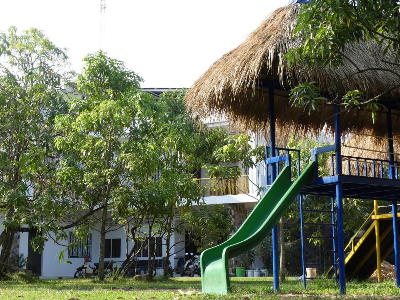 The Playground Bed & Breakfast Kampot Dış mekan fotoğraf