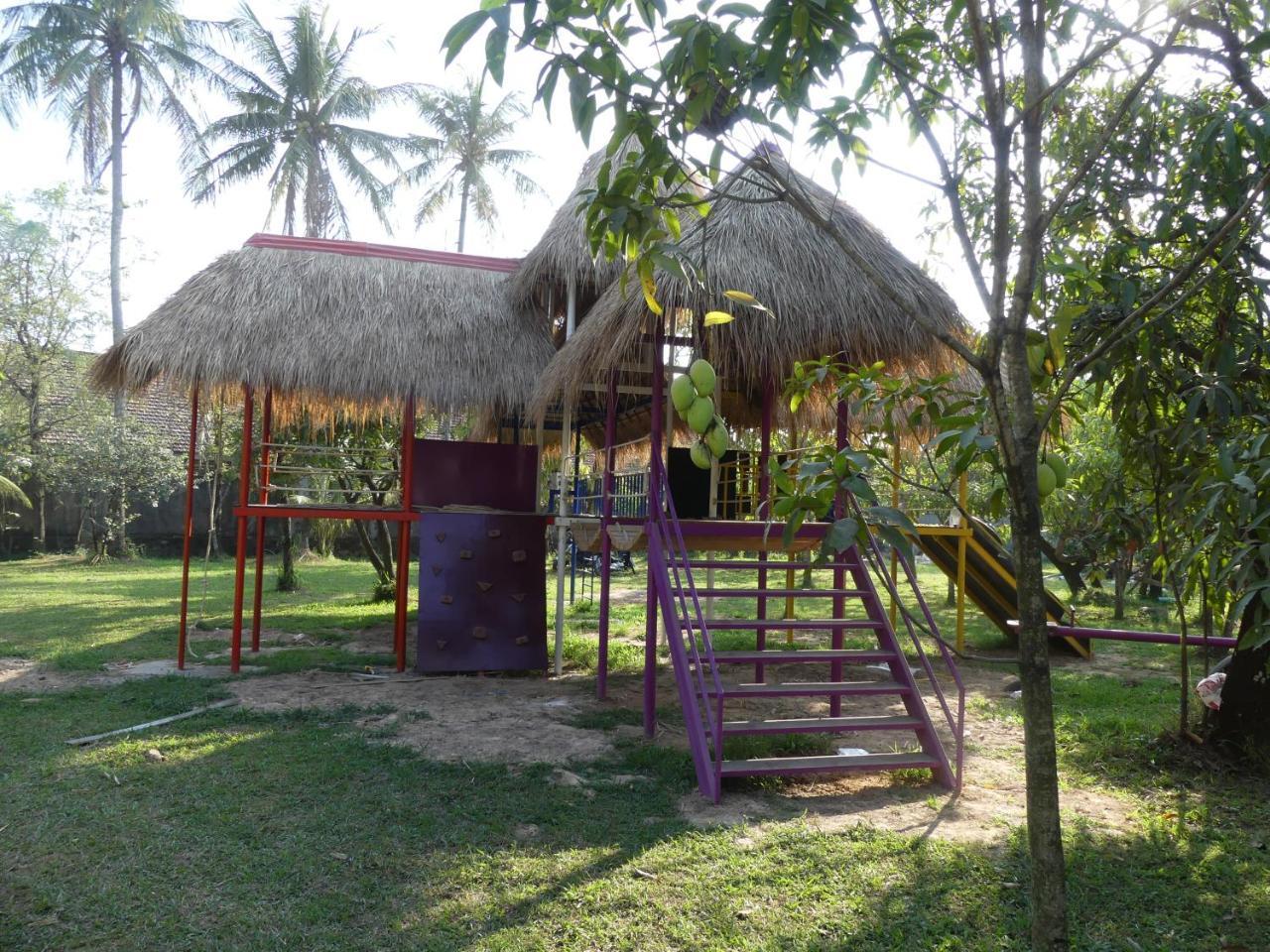 The Playground Bed & Breakfast Kampot Dış mekan fotoğraf