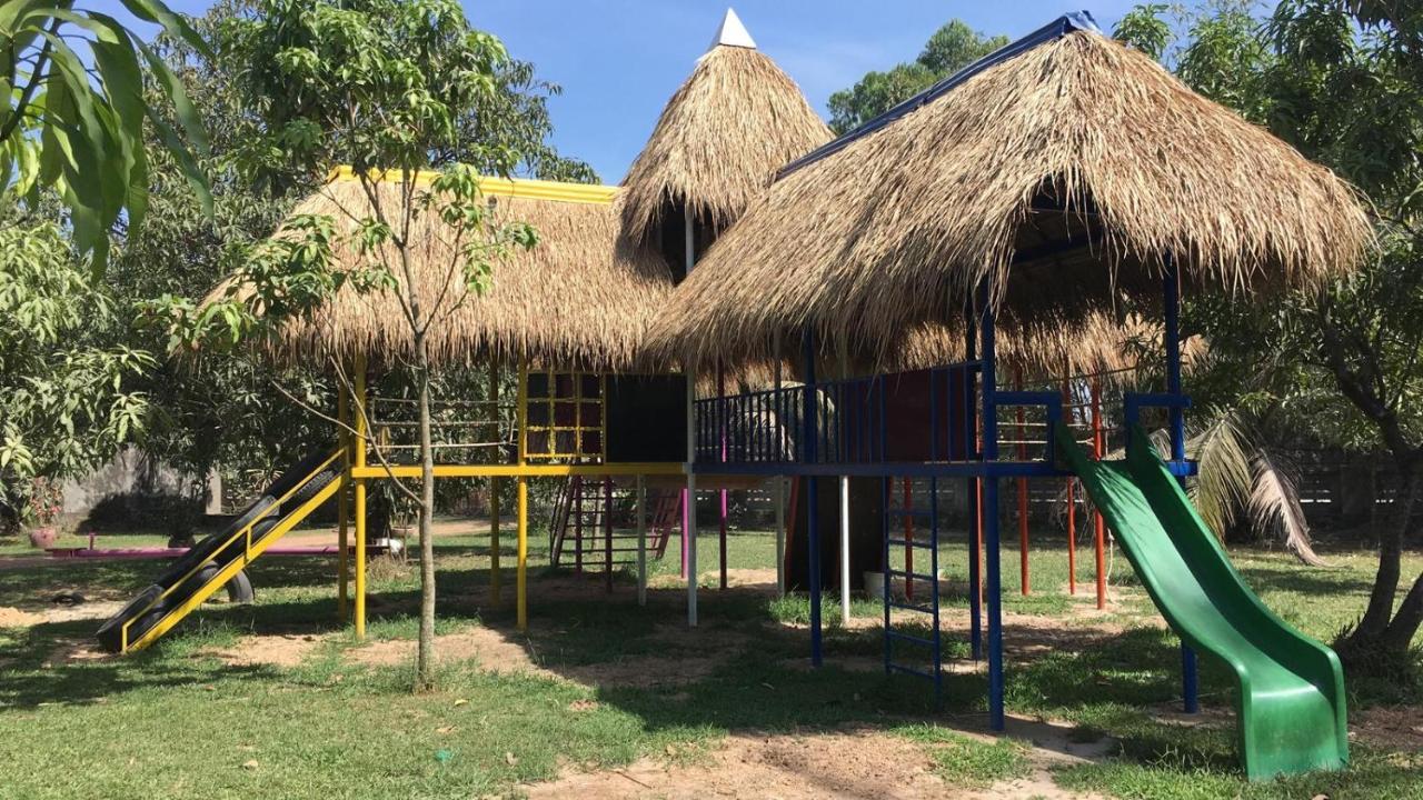 The Playground Bed & Breakfast Kampot Dış mekan fotoğraf