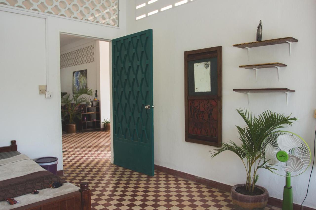 The Playground Bed & Breakfast Kampot Dış mekan fotoğraf