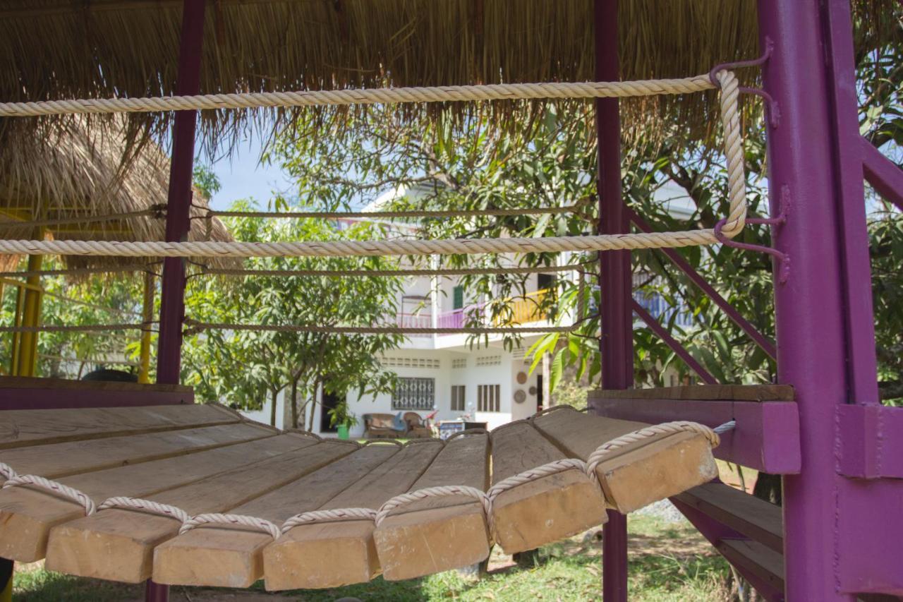 The Playground Bed & Breakfast Kampot Dış mekan fotoğraf